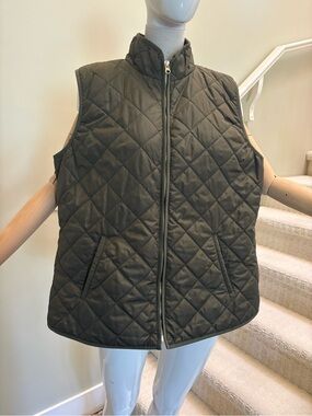 Old Navy Quilted Stand-Collar Vest in Olive Green SzXL